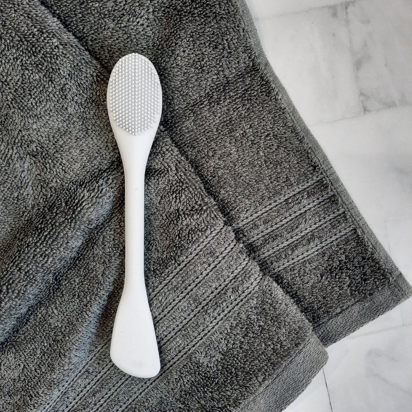 silicone face mask applicator / removal brush + facial scrub brush for beards