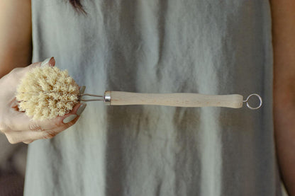 CASA AGAVE® Long Handle Dish Brush White Teakwood - No Tox Life®