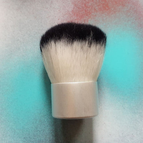 KABUKI BRUSH