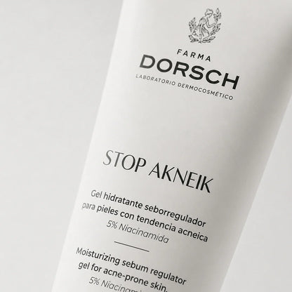STOP AKNEIK
